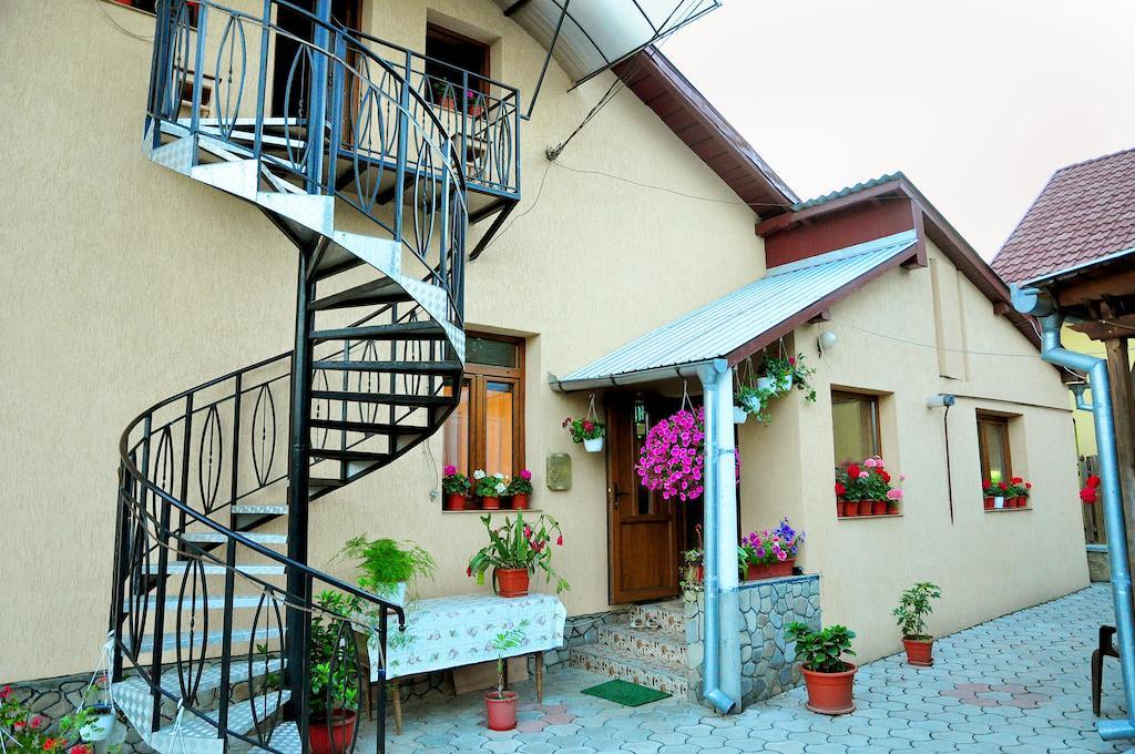 Casa Maria Hotel Gura Humorului Buitenkant foto